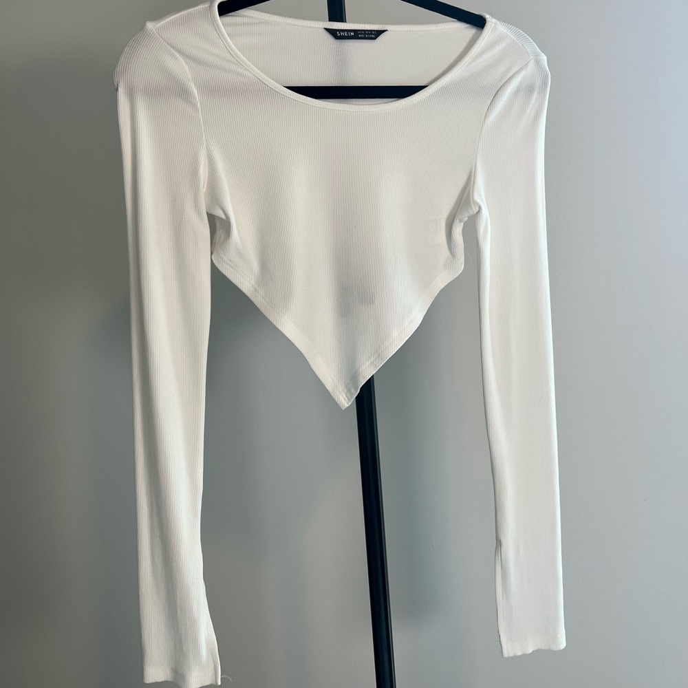 SHEIN White ribbed crop top